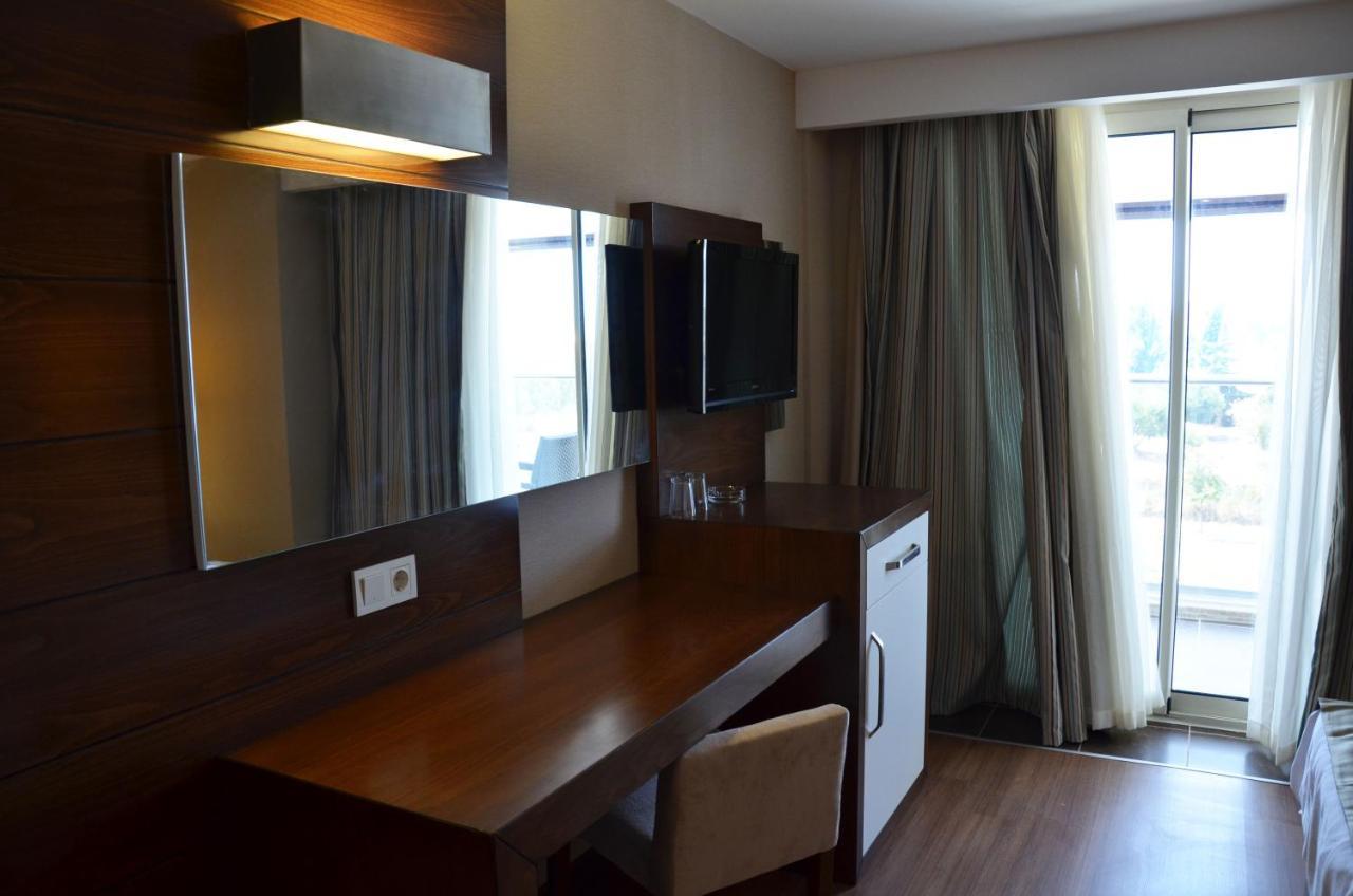 Hotel (adults Only)