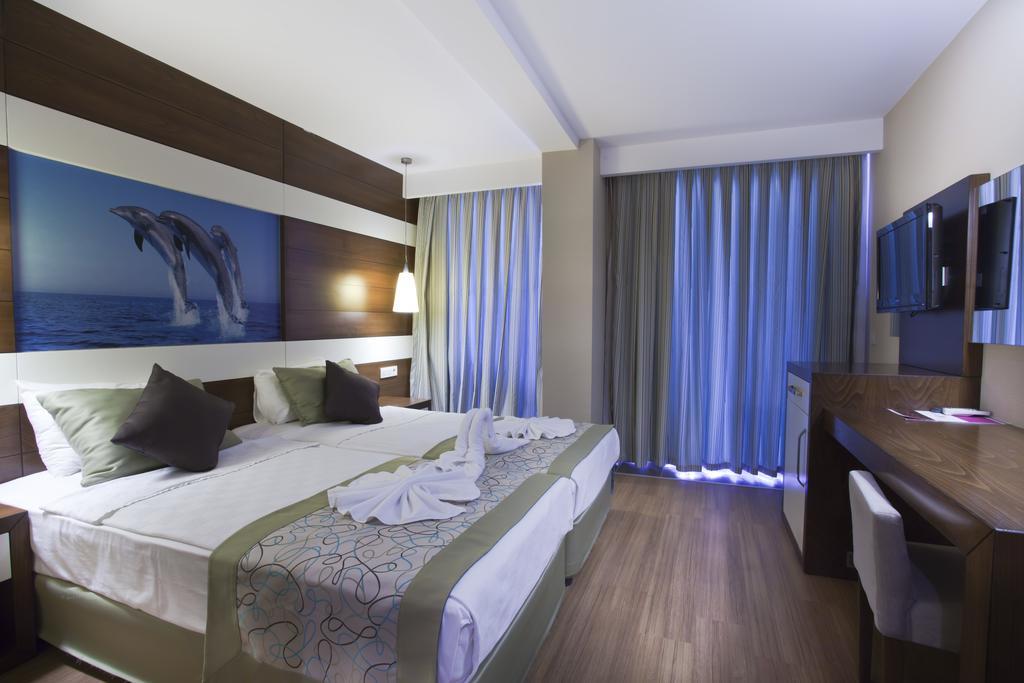 (adults Only) 4*