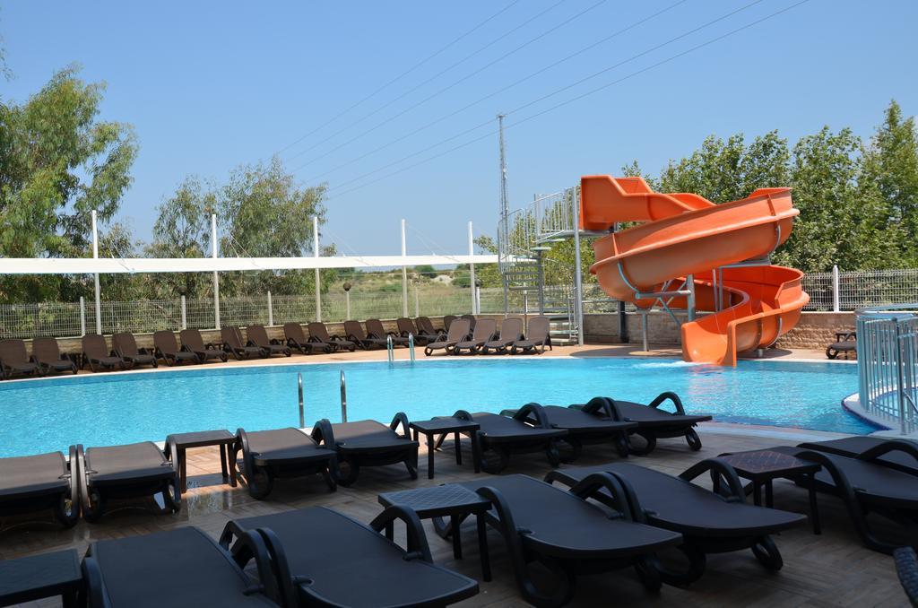 Hotel (adults Only) Side